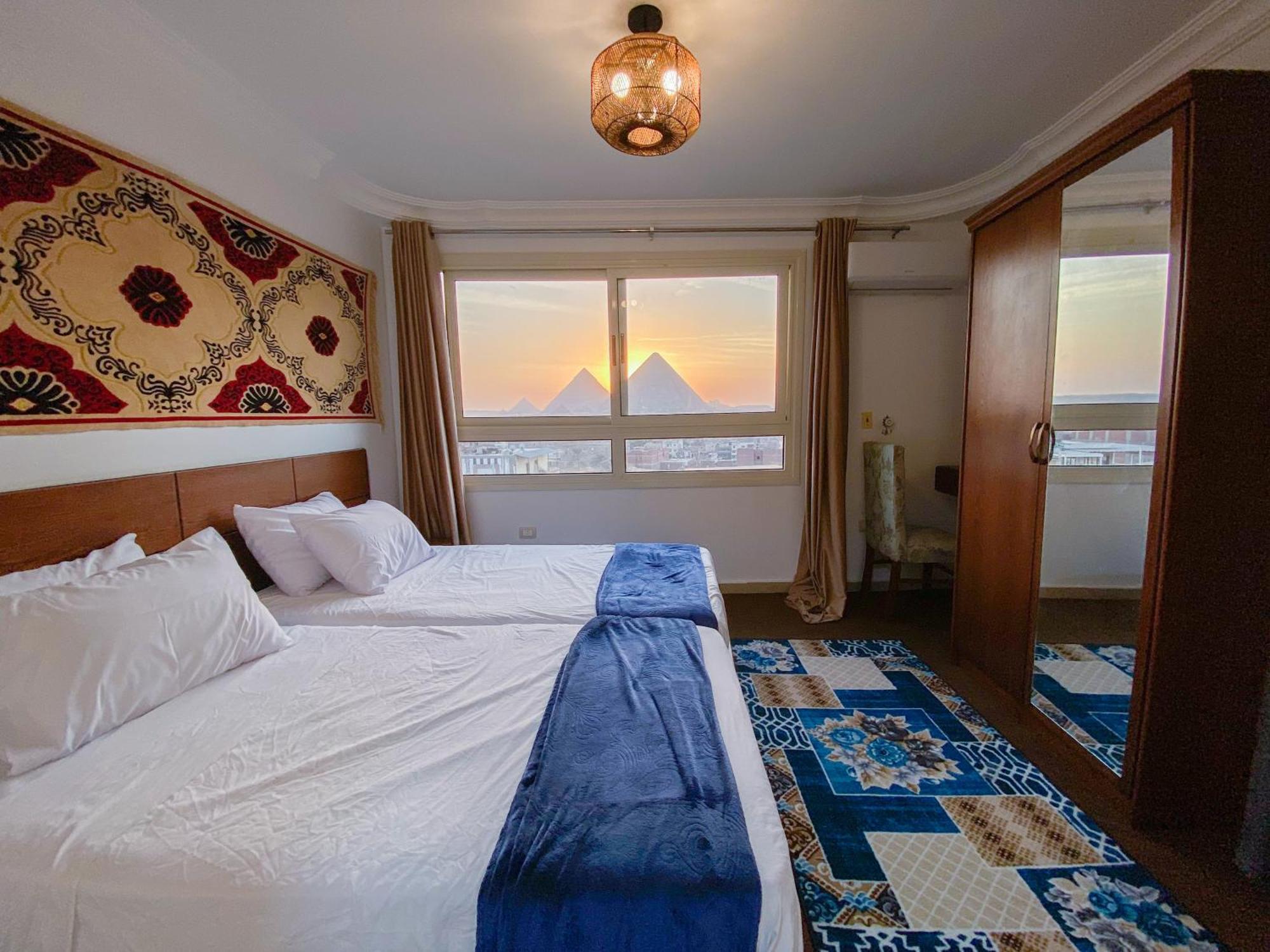 Oscar Pyramids View Hotel Nazlet el-Sîsi Kültér fotó