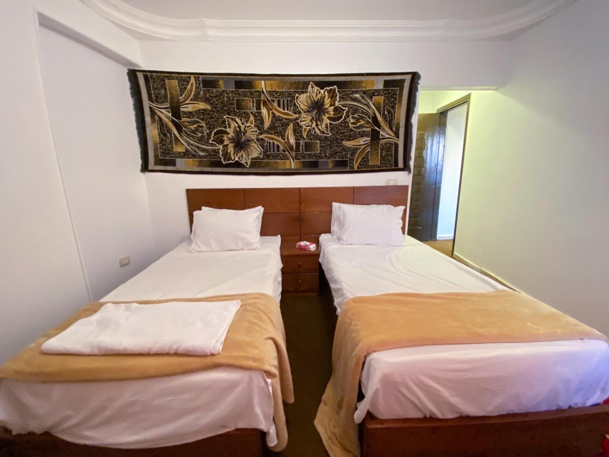 Oscar Pyramids View Hotel Nazlet el-Sîsi Kültér fotó
