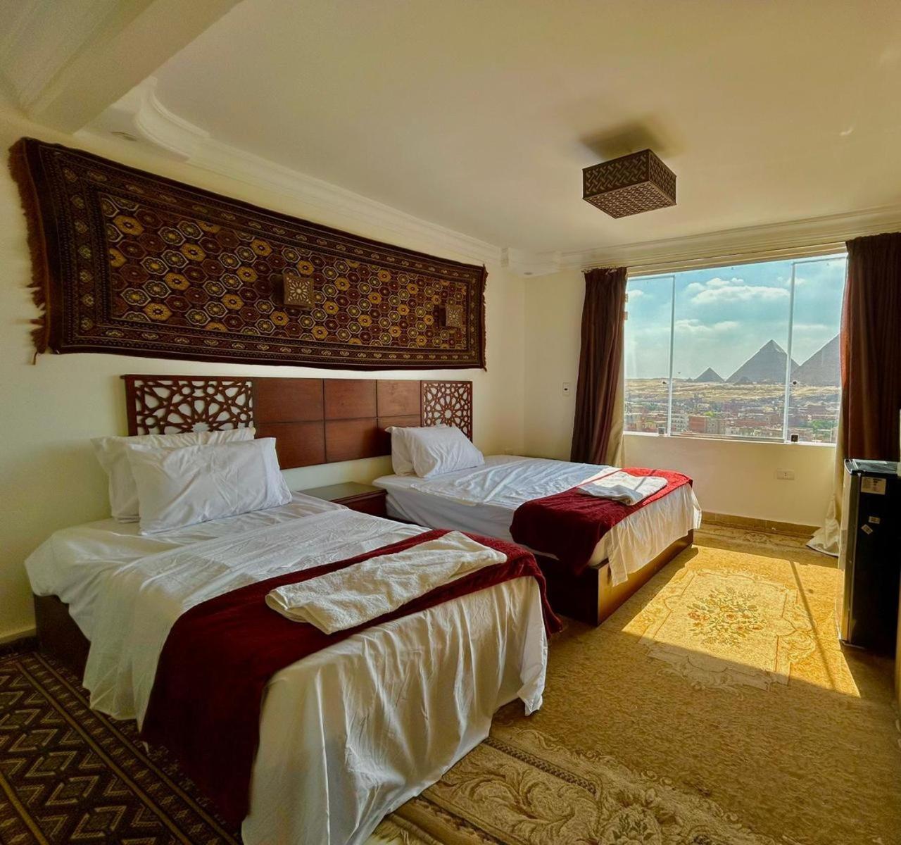 Oscar Pyramids View Hotel Nazlet el-Sîsi Kültér fotó