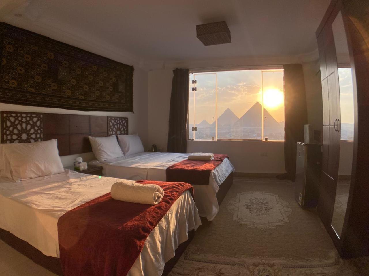 Oscar Pyramids View Hotel Nazlet el-Sîsi Kültér fotó