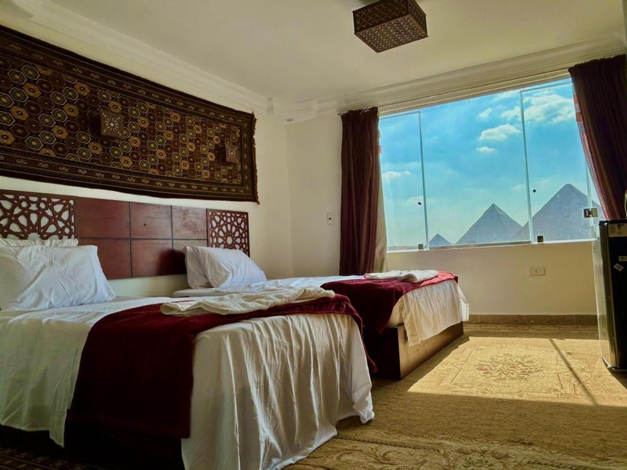 Oscar Pyramids View Hotel Nazlet el-Sîsi Szoba fotó