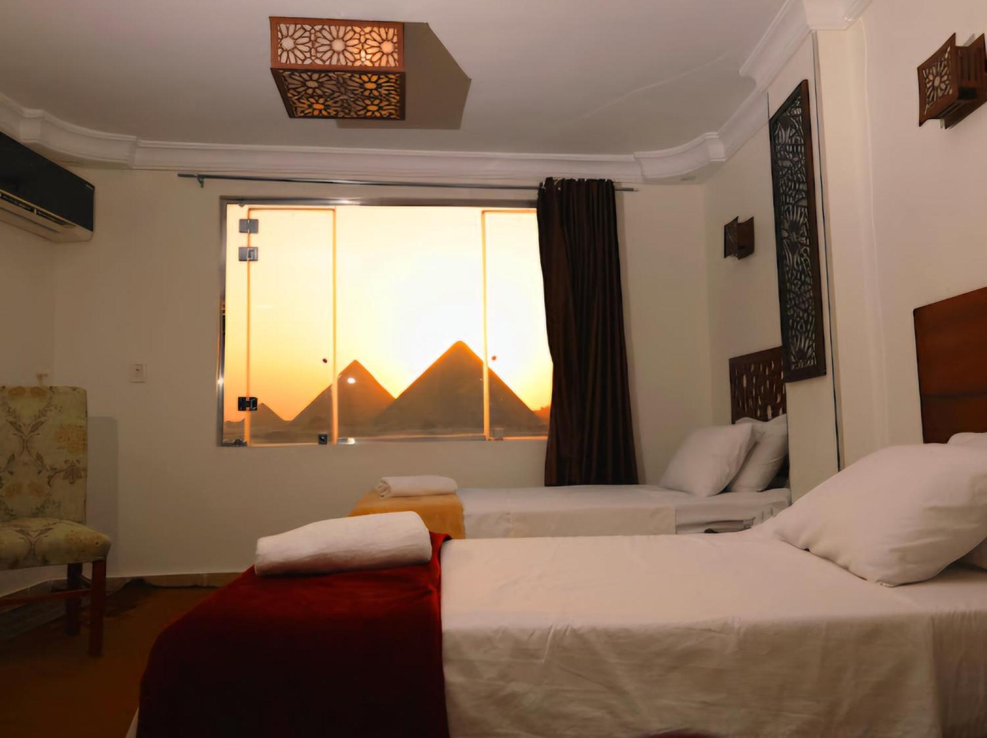 Oscar Pyramids View Hotel Nazlet el-Sîsi Szoba fotó