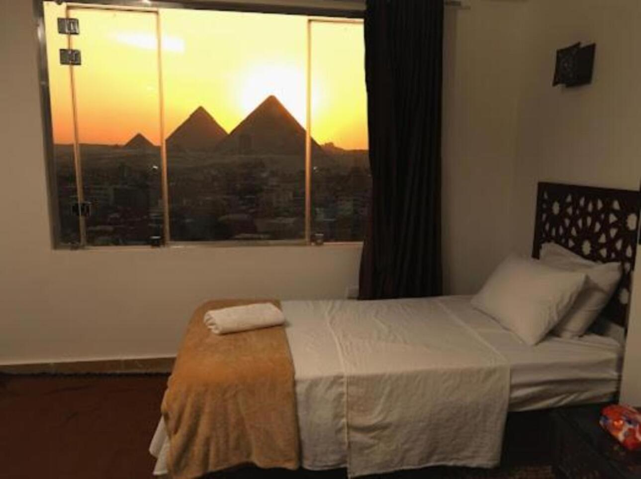 Oscar Pyramids View Hotel Nazlet el-Sîsi Kültér fotó